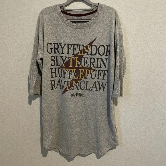 Harry Potter Sleepwear Graphic Gray Oversize 3/4 Sleeve Tunic Top Womens Medium - Picture 1 of 7
